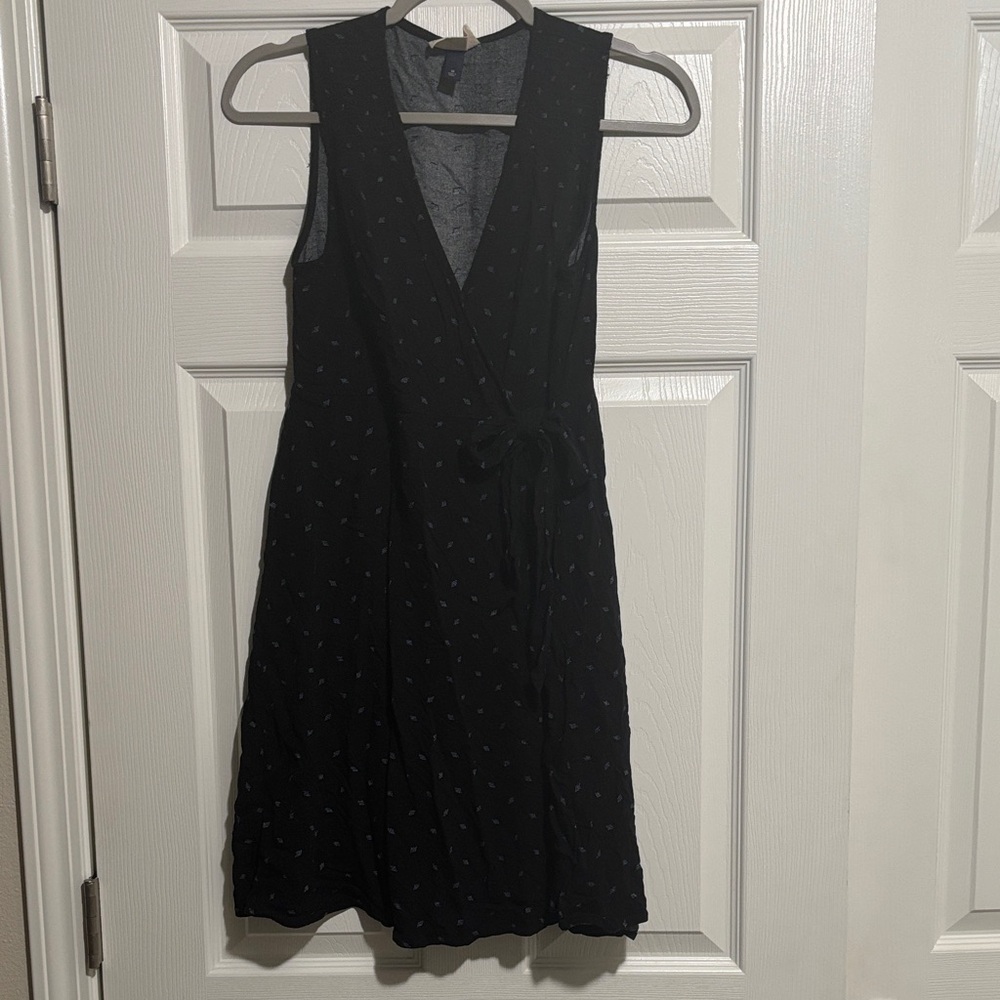 Black Sleeveless Wrap Dress